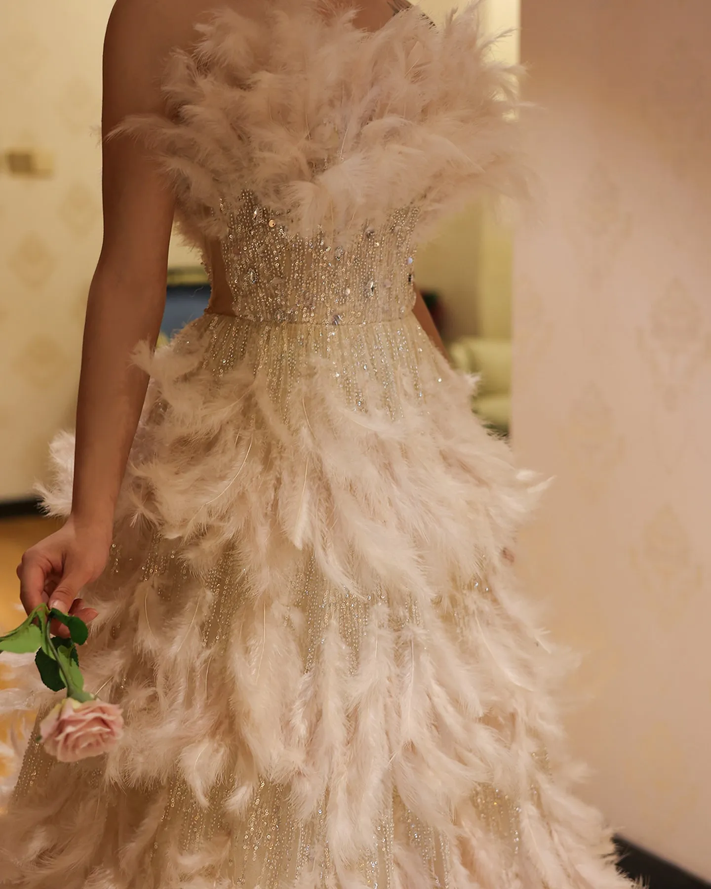 Luxury Feathers Strapless Ball Gown Evening Dress SS532