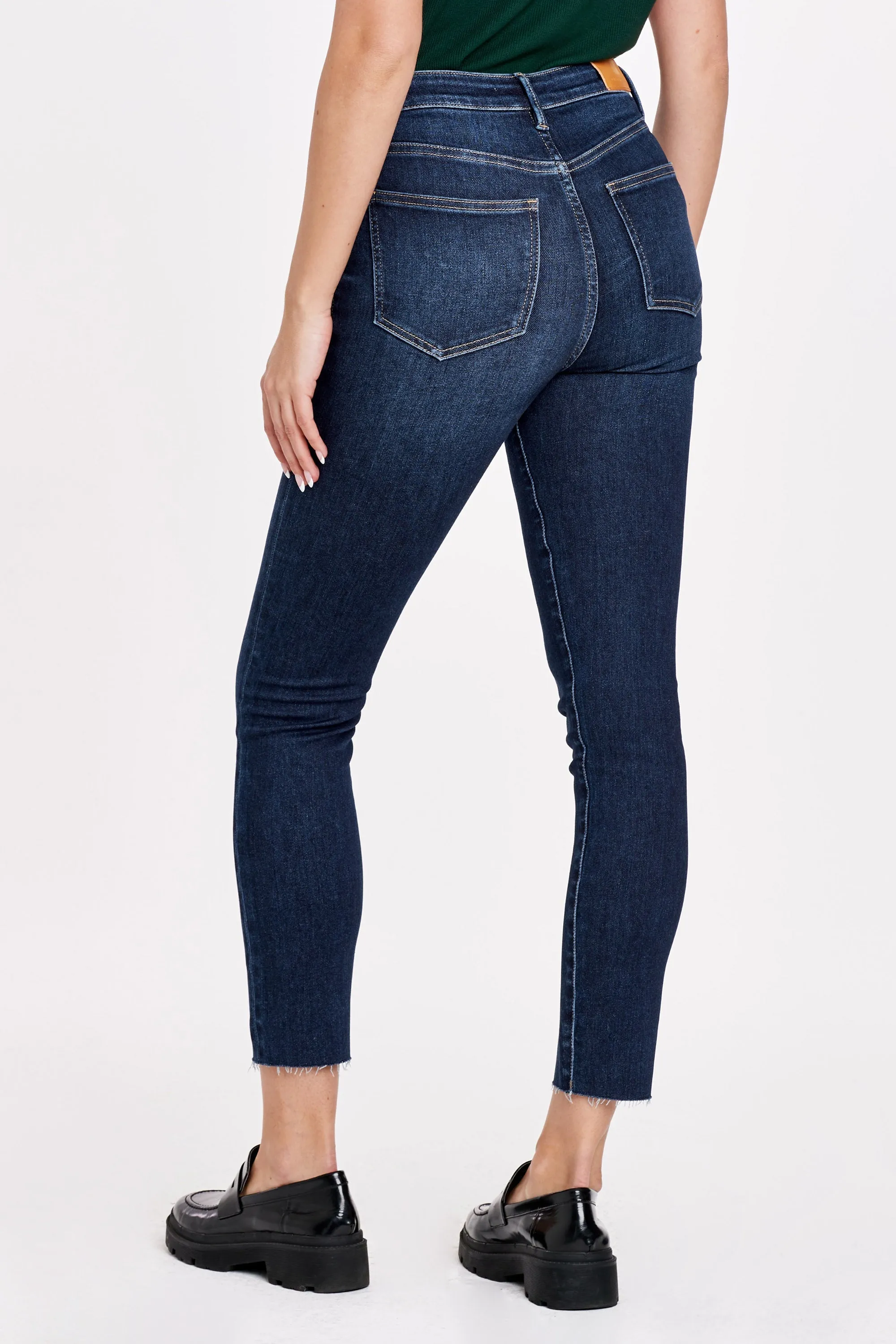 STELLA SUPER HIGH RISE ANKLE SLIM STRAIGHT JEANS WALDEN